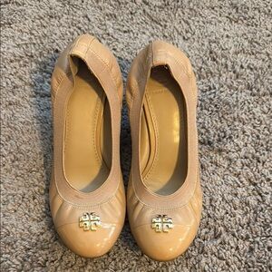 Tory Burch Women's Tan wedges